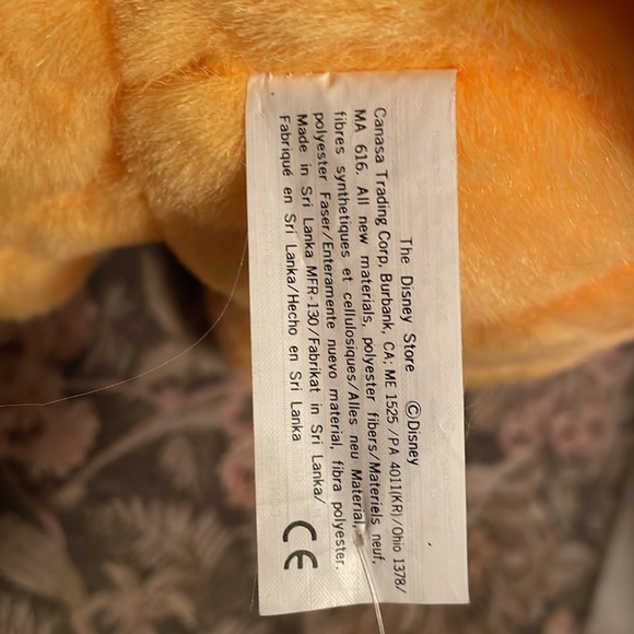 Winnie the Pooh holiday stuffed toy. NWT. - Picture 11 of 14